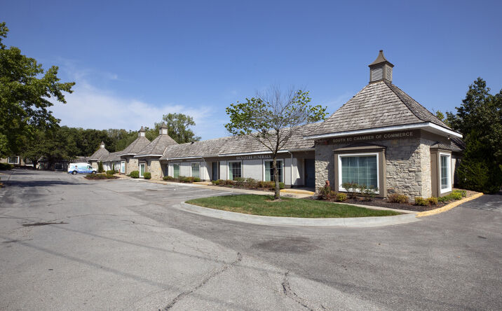 Pictures of Office property located at 400-406 E Bannister Rd, Kansas City, MO 64131 for lease - image #1