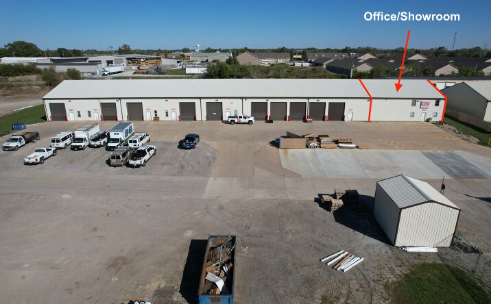 Pictures of Office property located at 305 Tiffany Ct, Champaign, IL 61822 for lease - image #1