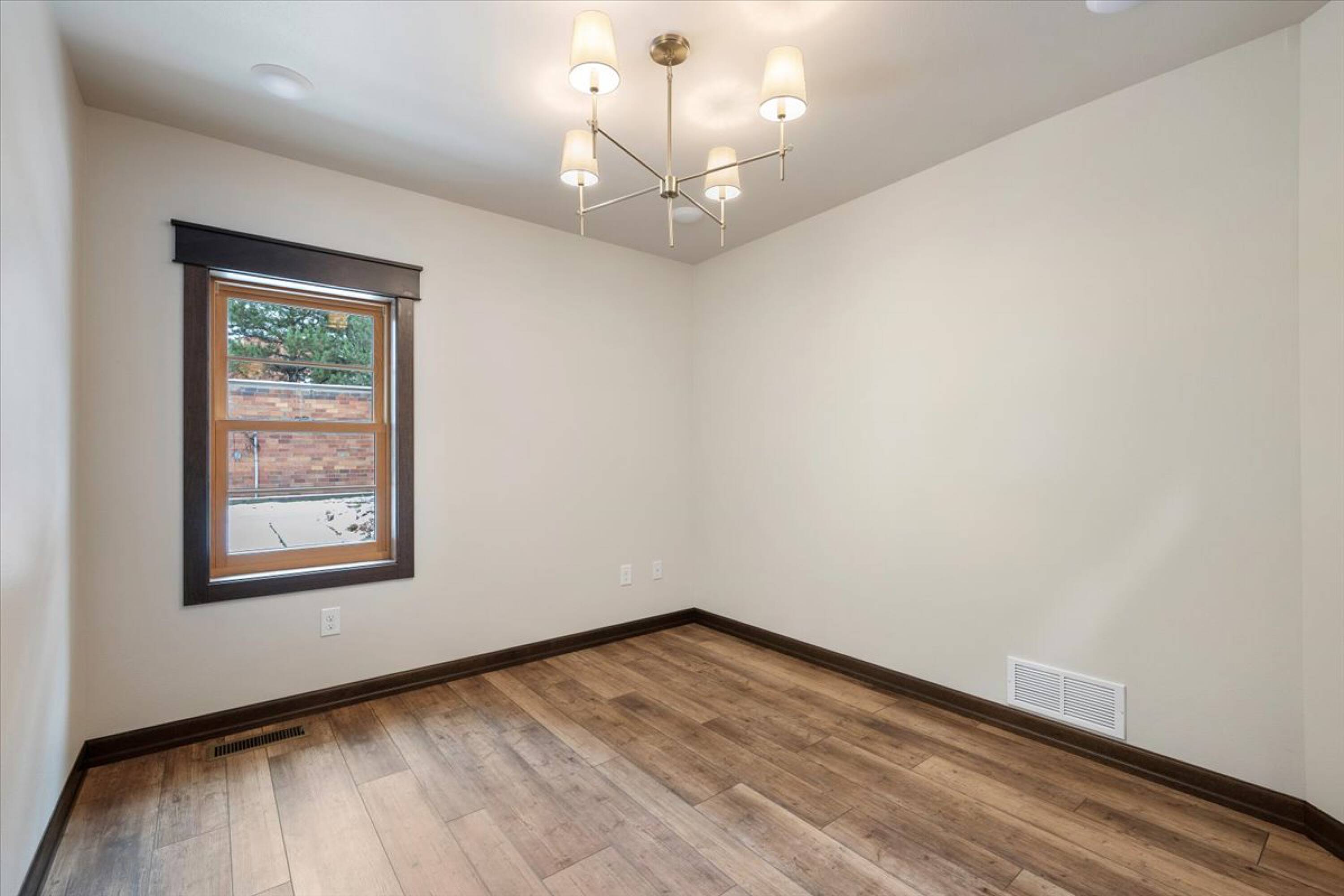 87 Sherman St, Deadwood, SD 57732