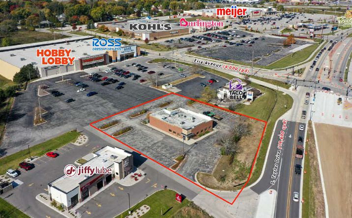 Pictures of Retail property located at 526 S Taylor Dr, Sheboygan, WI 53081 for lease - image #1