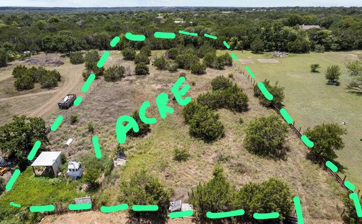 Pictures of Land property located at 305 Remuda Dr, Liberty Hill, TX 78642 for lease - image #1