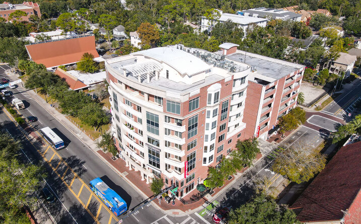 Pictures of Retail, Restaurant property located at 1800 W University Ave, Gainesville, FL 32603 for lease - image #1