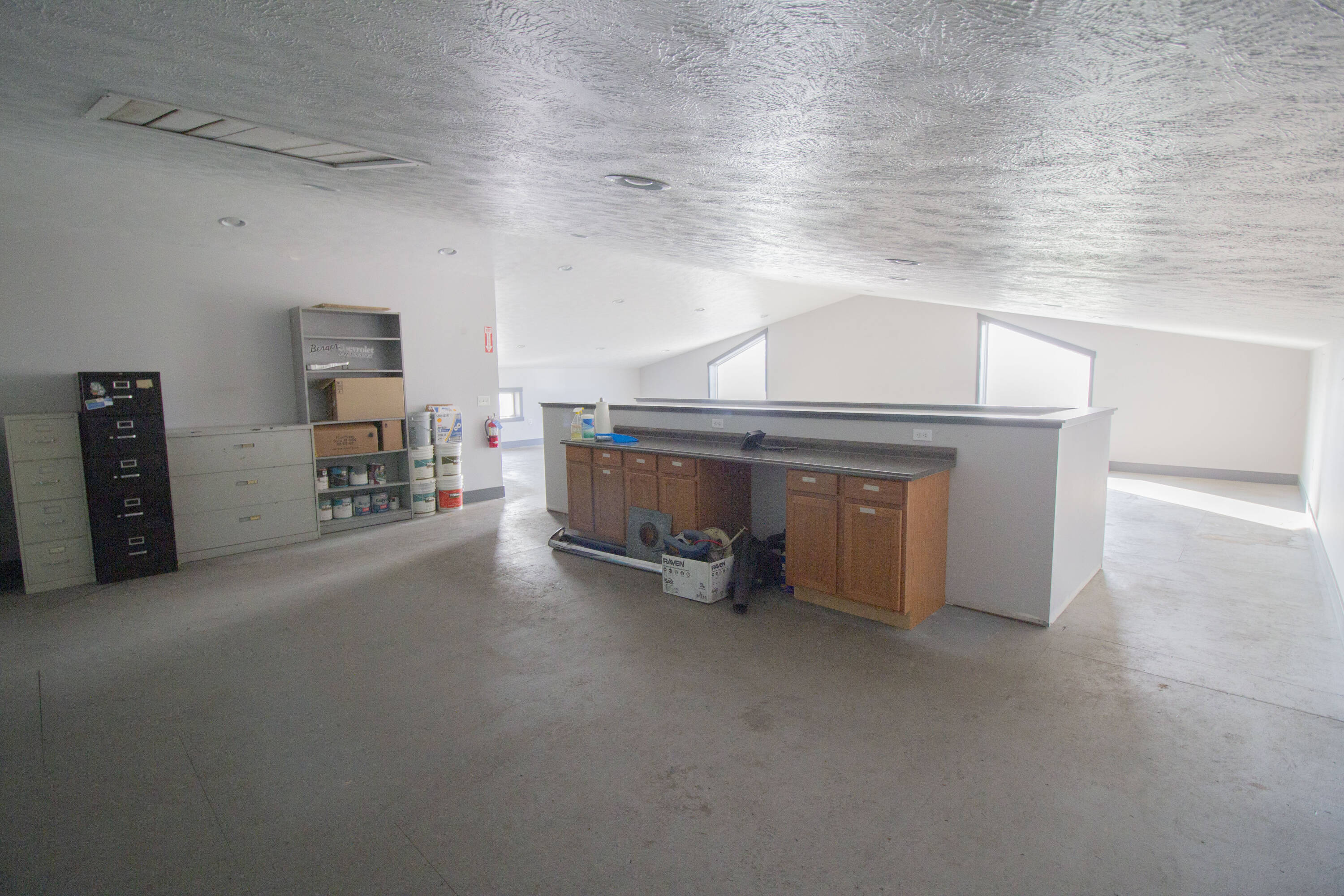 1171 M89, Plainwell, MI 49080