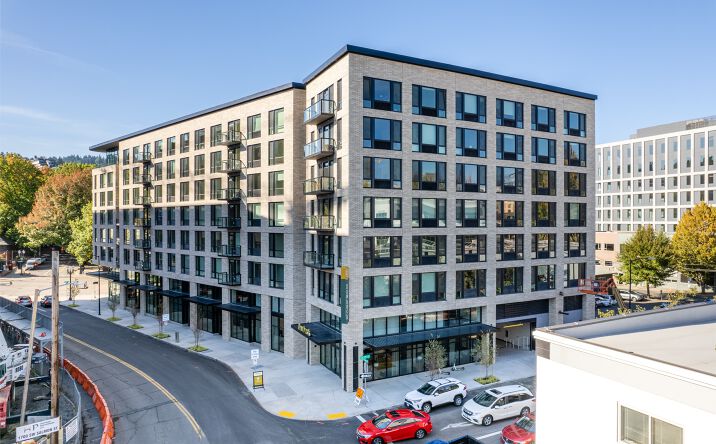 Pictures of Retail property located at 1725 SW Salmon St, Portland, OR 97205 for lease - image #1