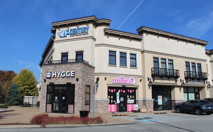 Pictures of Retail property located at 100 Blue Spruce Way, Murrysville, PA 15668 for sales - image #1