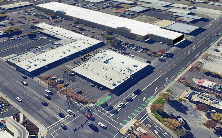Pictures of Retail property located at 800-830 Harbor Blvd, West Sacramento, CA 95691 for lease - image #1