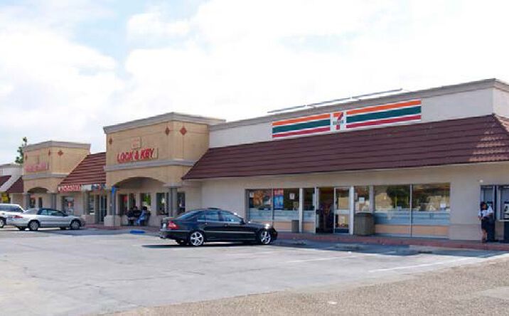 Pictures of Retail, Restaurant property located at 1087 - 1097 Baker St, Costa Mesa, CA 92626 for lease - image #1