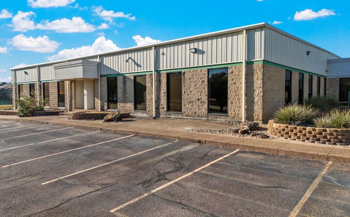 Pictures of Office, Land property located at 3700 S IH 35, Waco, TX 76706 for lease - image #1