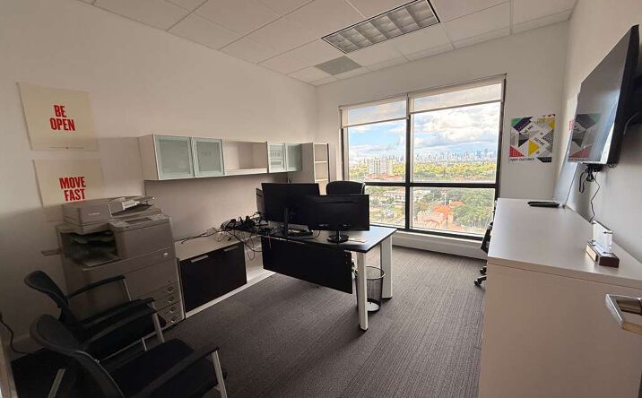 Pictures of Office property located at 2020 Ponce de Leon Blvd, Coral Gables, FL 33134 for lease - image #1