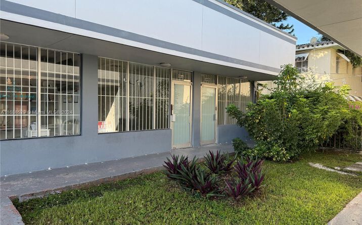 Pictures of Retail property located at 5560 SW 8th St, Coral Gables, FL 33134 for lease - image #1