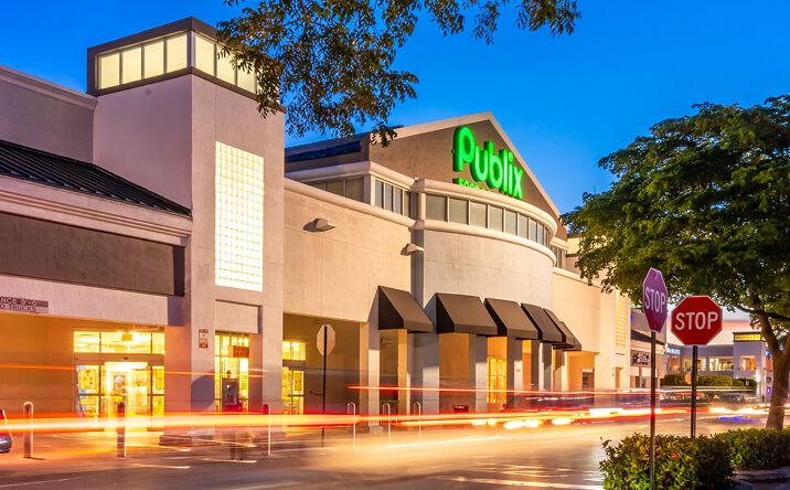 Pictures of Retail property located at 1650 NE Miami Gardens Drive, North Miami Beach, FL 33179 for lease - image #1