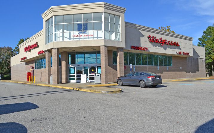 Pictures of Retail property located at 9976 Jefferson Ave, Newport News, VA 23605 for lease - image #1