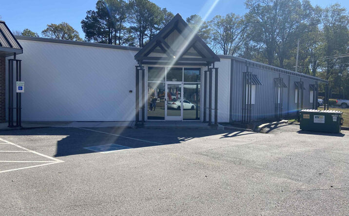 Pictures of Retail, Special Purpose property located at 107 E Deaderick St, Jackson, TN 38301 for lease - image #1