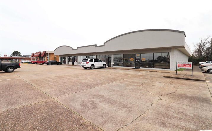 Pictures of Retail property located at 1217 N 18th St, Monroe, LA 71201 for lease - image #1