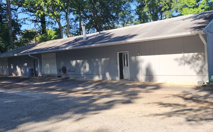 Pictures of Retail, Office, Industrial property located at 1233 Canton St, Roswell, GA 30075 for lease - image #1