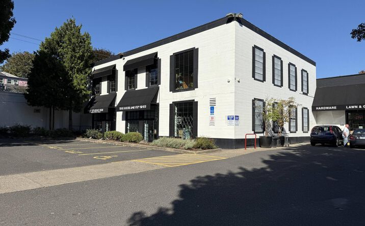 Pictures of Retail property located at 1633 NW Glisan St, Portland, OR 97209 for lease - image #1