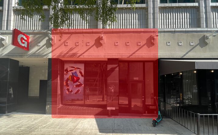 Pictures of Retail, Restaurant property located at 229 E Houston St, San Antonio, TX 78205 for lease - image #1
