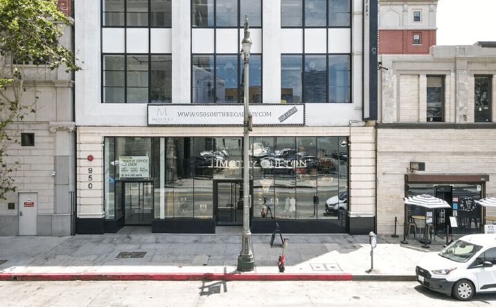 Pictures of Retail property located at 950 S Broadway, Los Angeles, CA 90015 for lease - image #1