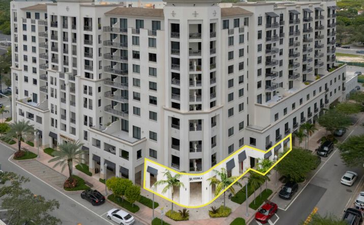 Pictures of Retail property located at 301 Altara Ave, Coral Gables, FL 33146 for lease - image #1
