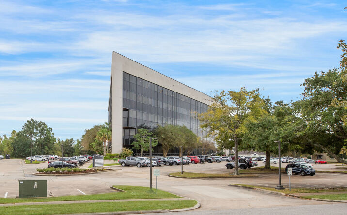 Pictures of Office property located at 201 Energy Pkwy, Lafayette, LA 70508 for lease - image #1
