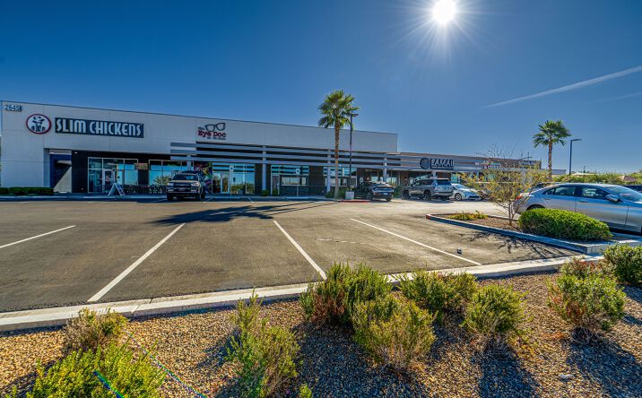 Pictures of Restaurant property located at 2645 St Rose Pkwy, Henderson, NV 89052 for lease - image #1