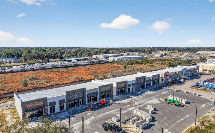 Pictures of Retail, Office property located at 4713 FL-44, Wildwood, FL 34785 for lease - image #1