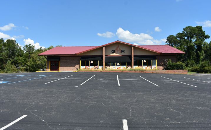 Pictures of Retail property located at 2003 W Highland Ave, Selma, AL 36701 for lease - image #1