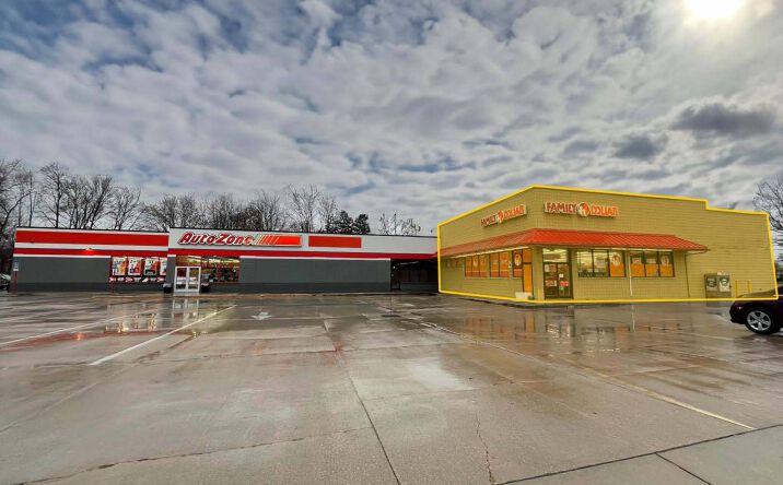 Pictures of Retail property located at 480 Main St, Grafton, OH 44044 for lease - image #1