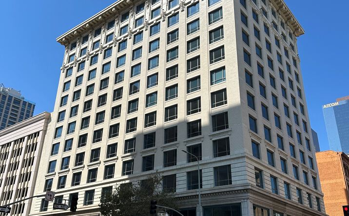 Pictures of Office property located at 311 S Spring St, Los Angeles, CA 90013 for lease - image #1