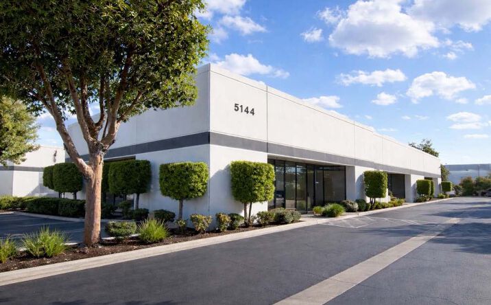 Pictures of Industrial property located at 5140 - 5148 N Commerce Ave, Moorpark, CA 93021 for lease - image #1