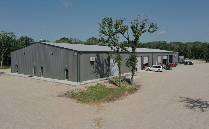 Pictures of Industrial property located at 8721 I-35W, Alvarado, TX 76009 for lease - image #1
