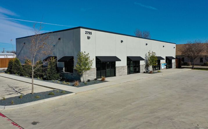 Pictures of Industrial property located at 2755 W Arkansas Ln, Arlington, TX 76016 for lease - image #1