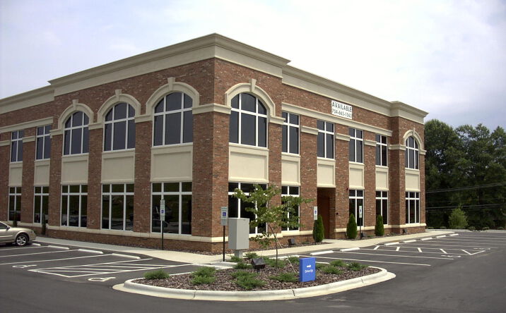 Pictures of Office property located at 108 Gateway Blvd, Mooresville, NC 28117 for lease - image #1