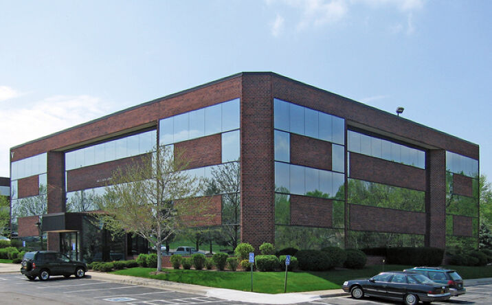 Pictures of Office property located at 1010 S 120th St, Omaha, NE 68154 for sales - image #1