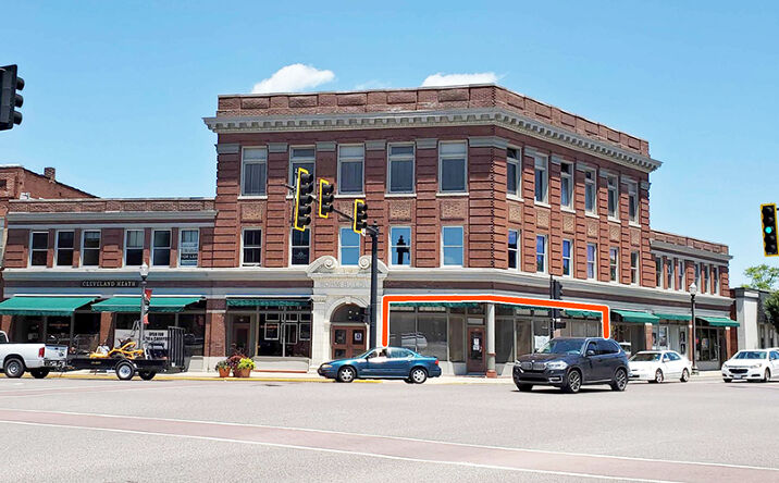 Pictures of Retail, Office property located at 100 N Main St, Edwardsville, IL 62025 for lease - image #1
