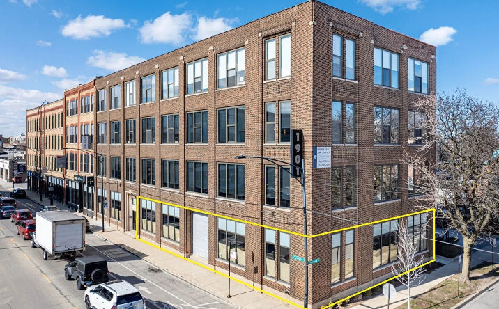 Pictures of Retail property located at 1901 North Clybourn Avenue, Chicago, IL 60614 for lease - image #1