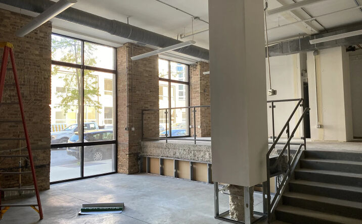 Pictures of Office property located at 833 W Jackson Blvd, Chicago, IL 60607 for lease - image #1