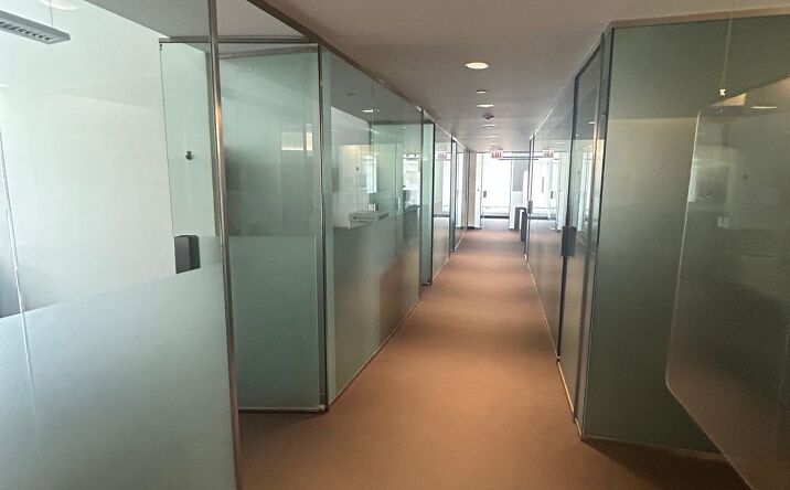 Pictures of Office property located at 1850 2nd St, Highland Park, IL 60035 for lease - image #1