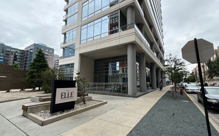 Pictures of Retail property located at 801 S Financial Pl, Chicago, IL 60605 for lease - image #1