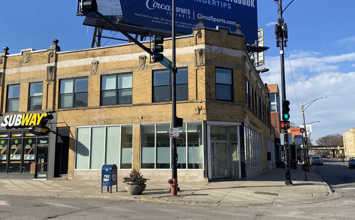Pictures of Retail property located at 3956 N Sheridan Rd, Chicago, IL 60613 for lease - image #1