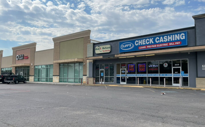 Pictures of Retail, Office, Special Purpose property located at 2627 S Lancaster Rd, Dallas, TX 75216 for sales - image #1