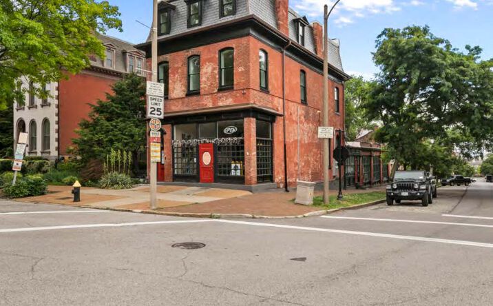 Pictures of Retail, Restaurant property located at 2001 Park Ave, St. Louis, MO 63104 for lease - image #1