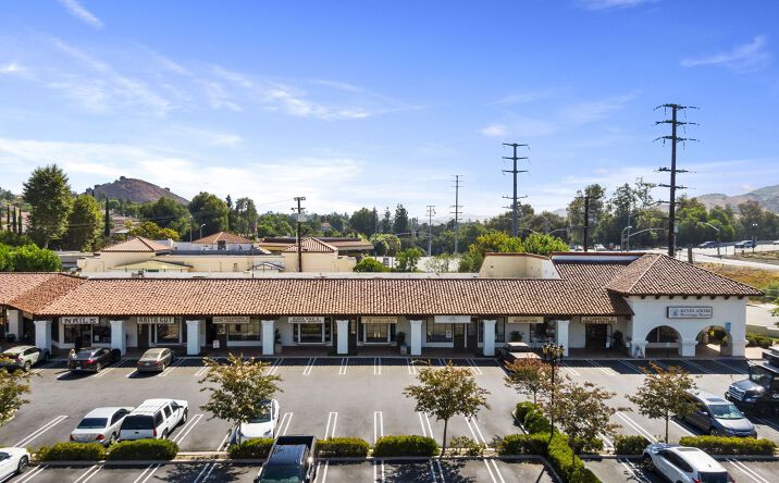 Pictures of Retail property located at 30313-30317 Canwood St, Agoura Hills, CA 91301 for lease - image #1