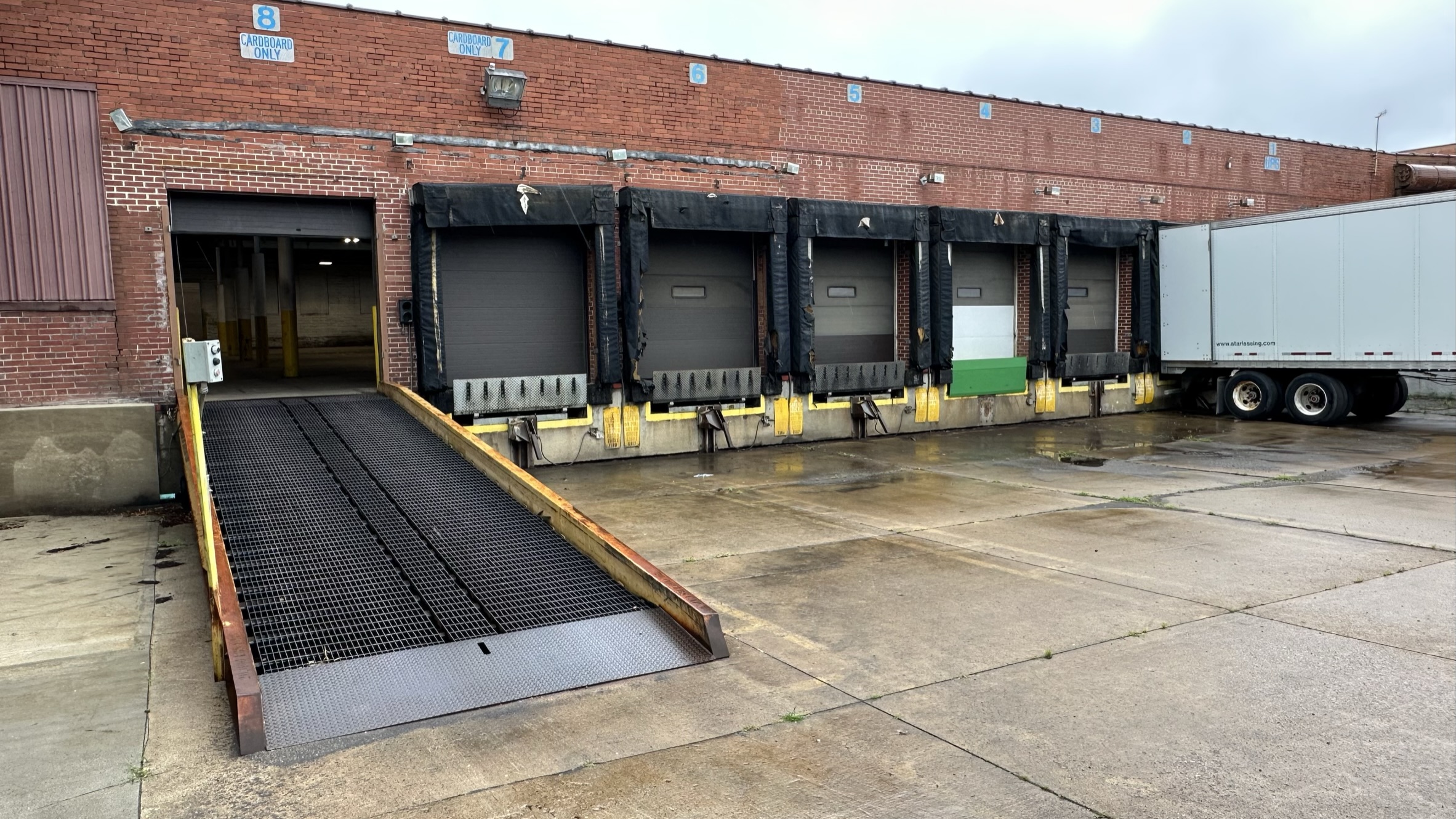 725 LEO BULLOCKS PKWY Elyria OH 44035-4882 APN: 06-24-095-000-016 | Crexi.com