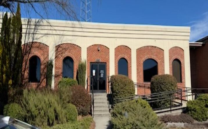 Pictures of Office property located at 1906 Lendew St, Greensboro, NC 27408 for lease - image #1