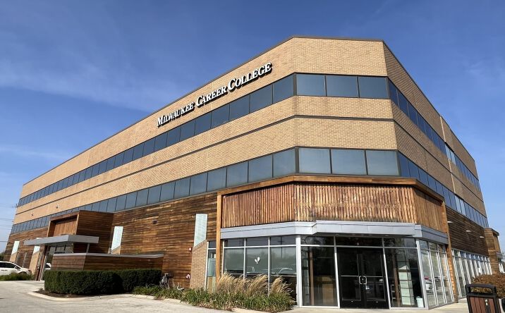 Pictures of Office property located at 3077 N Mayfair Rd, Wauwatosa, WI 53222 for lease - image #1