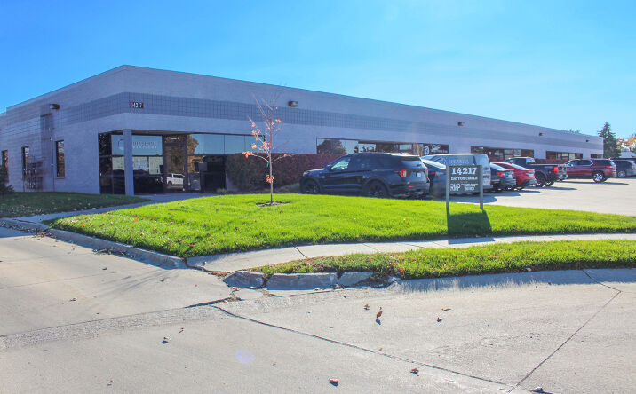 Pictures of Office, Industrial property located at 14217 Dayton Cir, Omaha, NE 68137 for lease - image #1