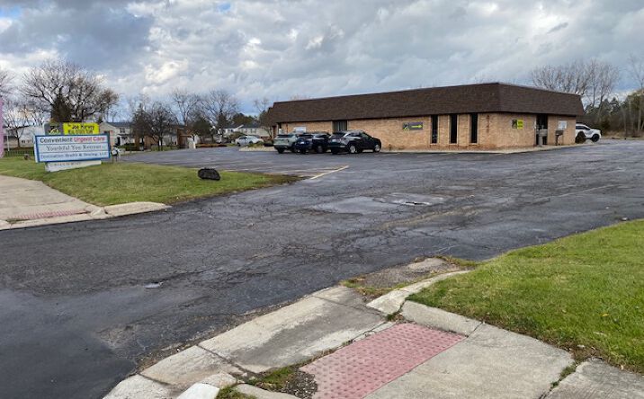 Pictures of Office property located at 8145 S Saginaw St, Grand Blanc, MI 48439 for lease - image #1