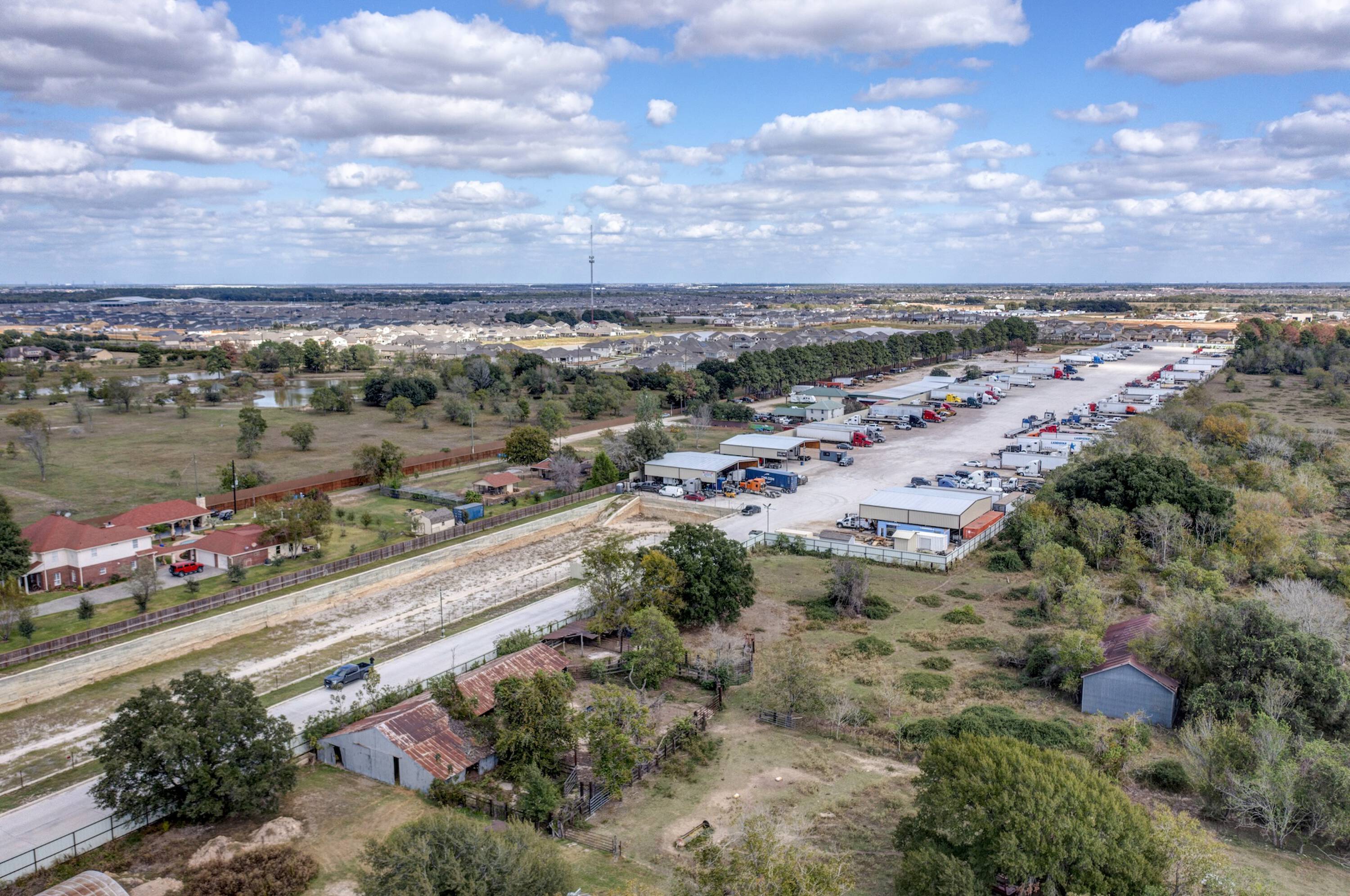 10.7-Acre Outdoor Storage Yard