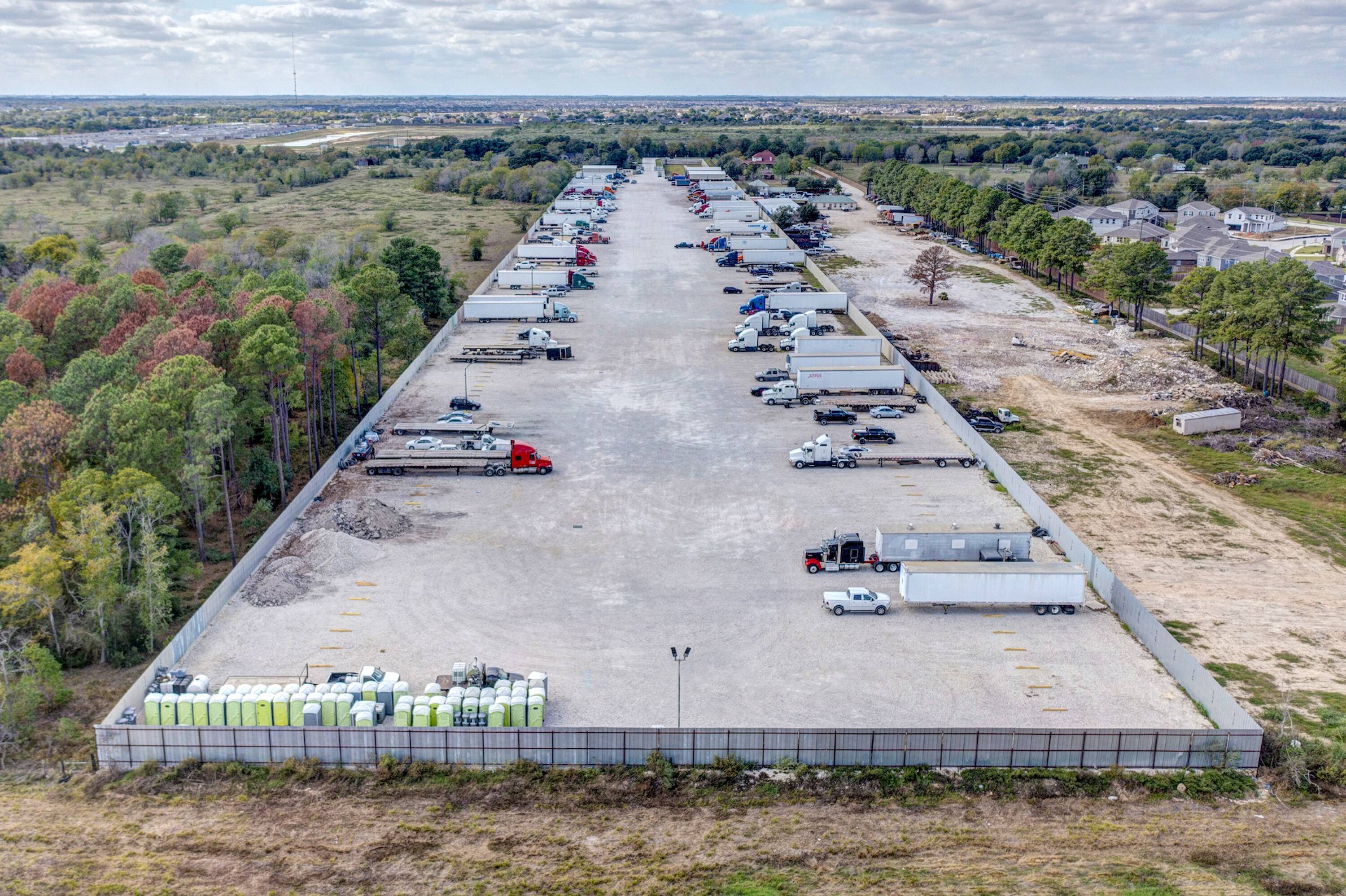 10.7-Acre Outdoor Storage Yard